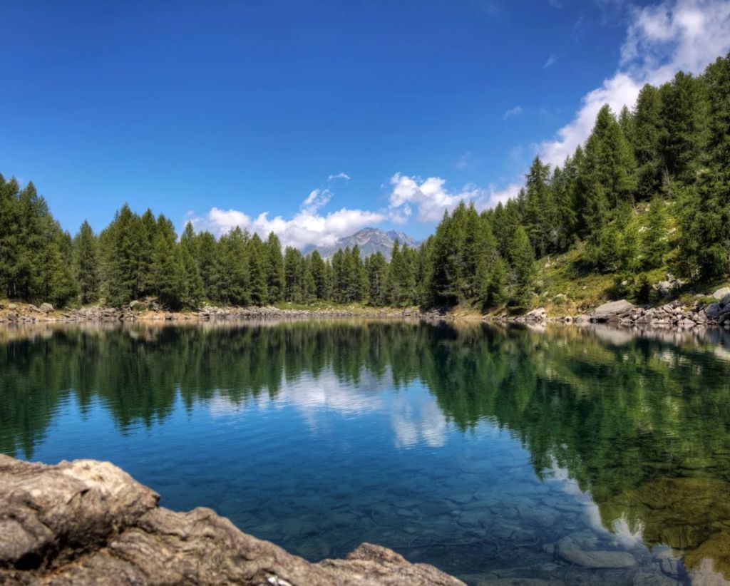 lago azzurro madesimo sondrio