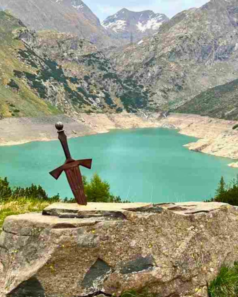 Spada nella roccia - Rifugio Antonio Curò - Bergamo Orobie
