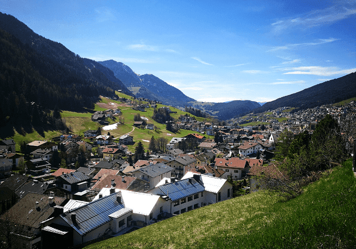 Passeggiata del Trenino, da Santa Cristina in Val Gardena ad Ortisei. Trentino-Alto Adige