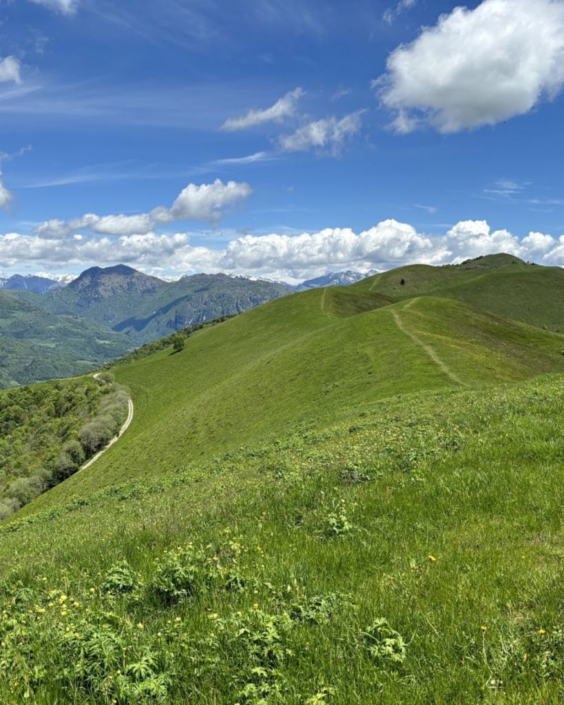Il sentiero da Morterone alla Costa del Palio