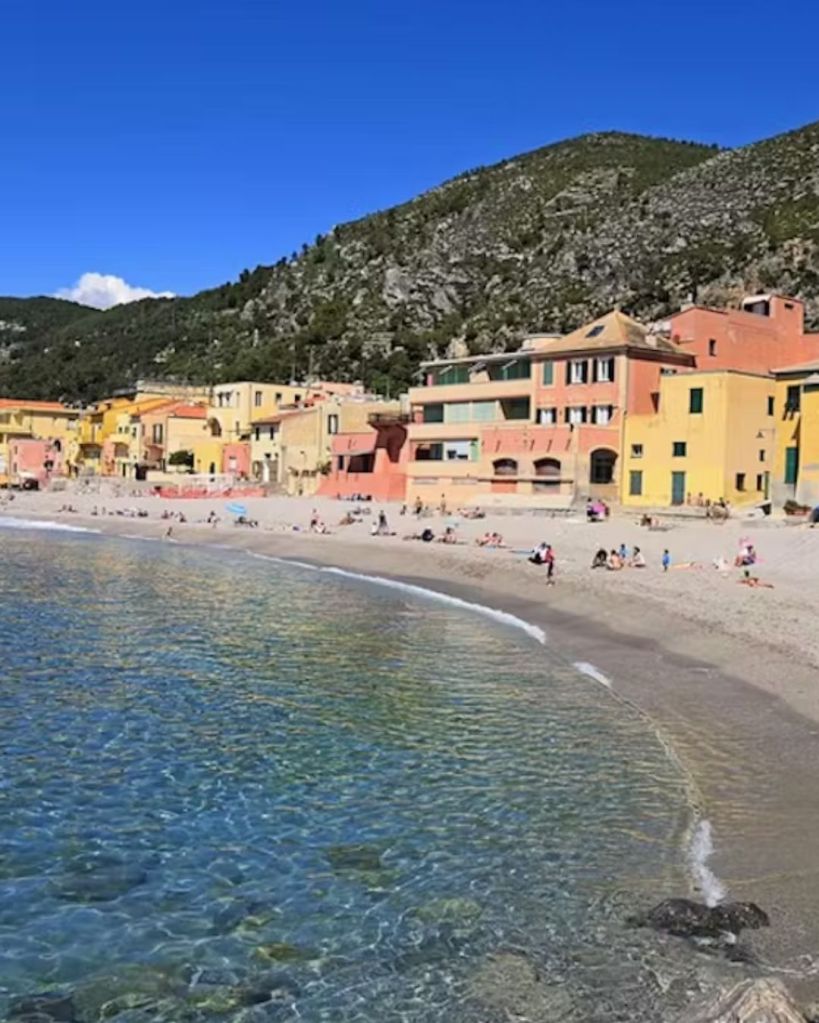 Varigotti - borgo in Liguria