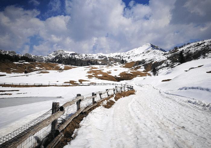 Laghetto ai Piani di Artavaggio in Valsassina
