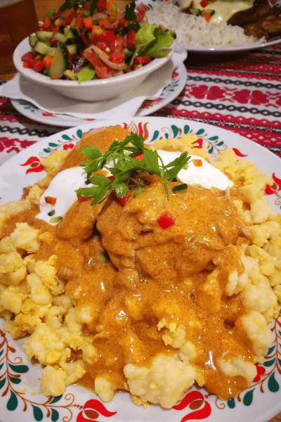 Ristorante Pipa Etterem, pollo in salsa paprika con gnocchetti di patate