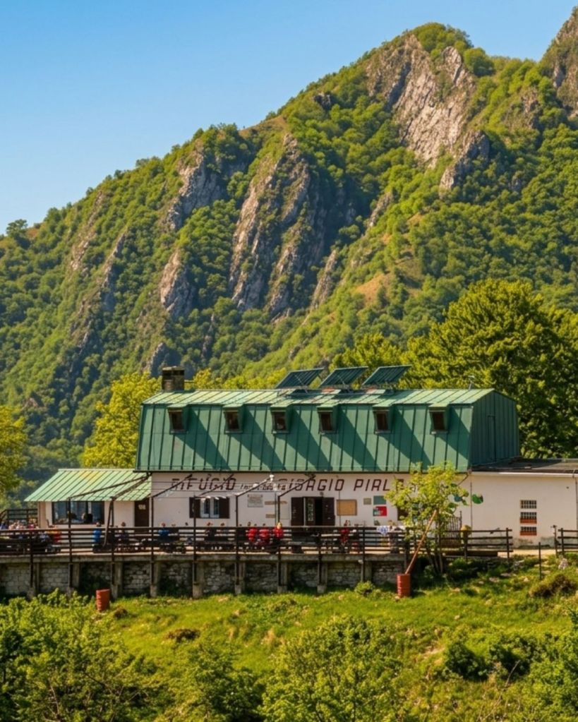 Rifugio Pirlo allo Spino, trekking sul Lago di Garda