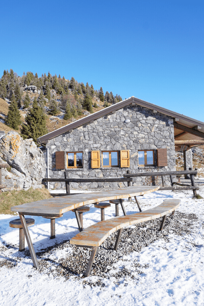 Baita Cornei verso il rifugio Parafulmine