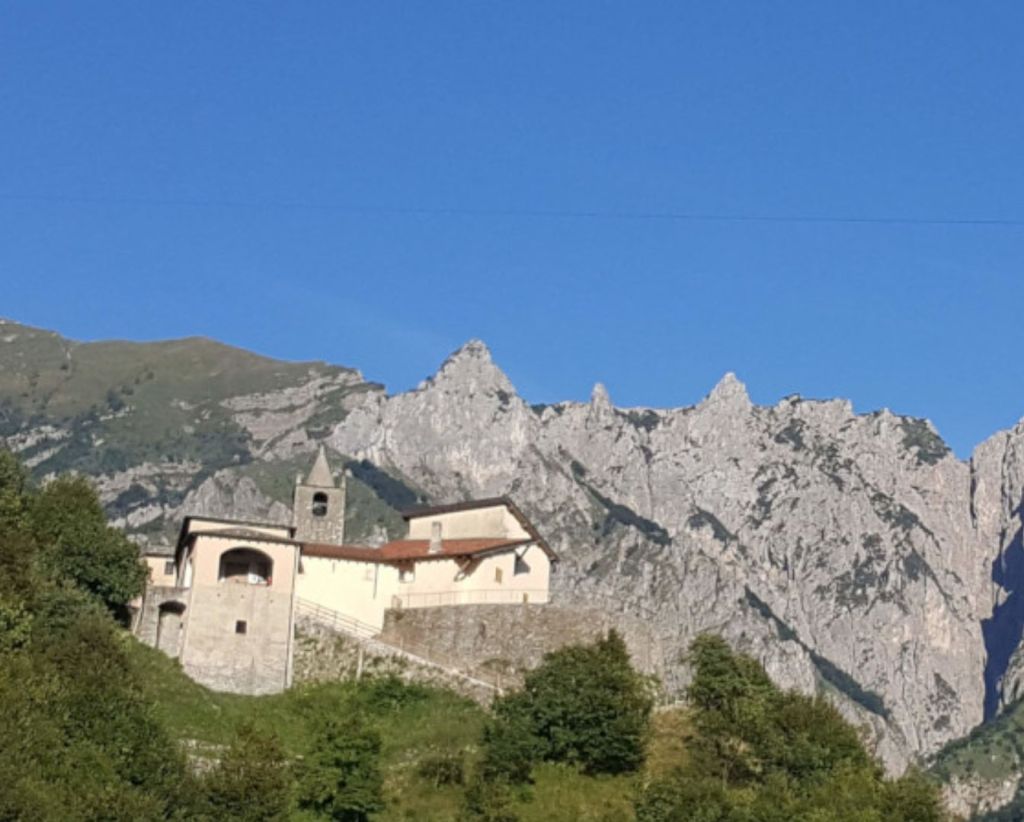 Da Somana alla Chiesa di Santa Maria - Alpe Era