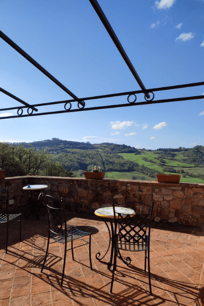terrazza hotel Giogliano Radicondoli - Toscana