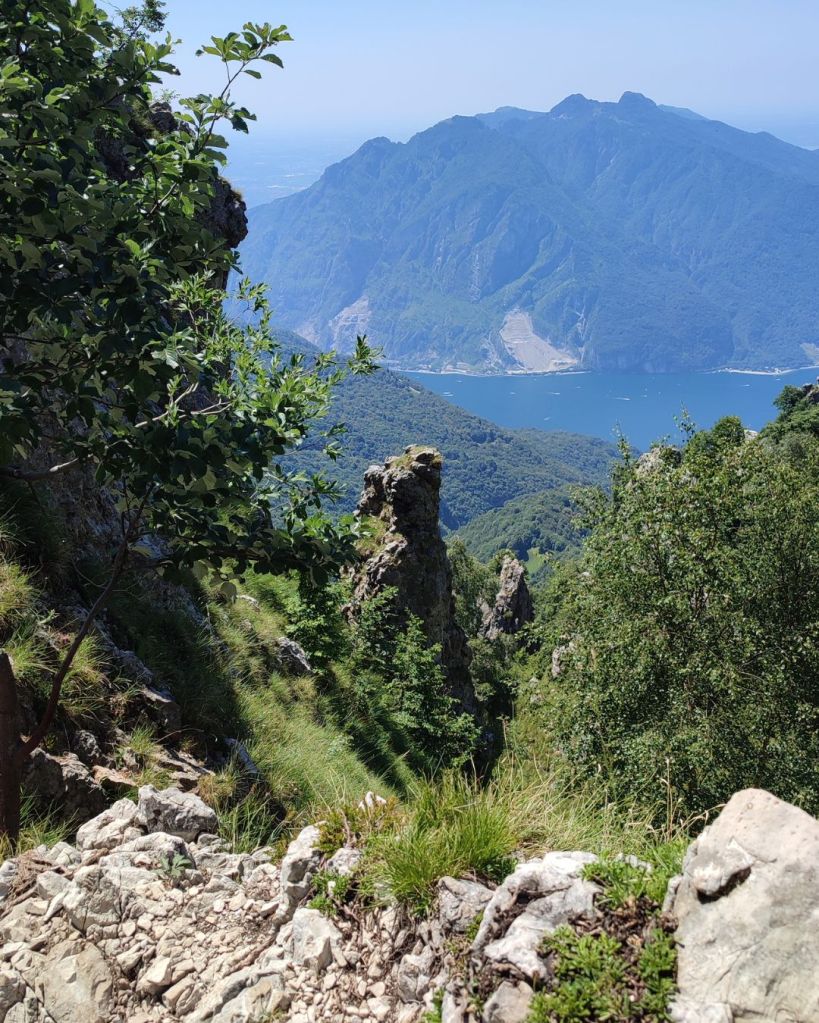 Rifugio Rosalba - Sentiero delle Foppe - Sentiero 9 - Trekking Lecco