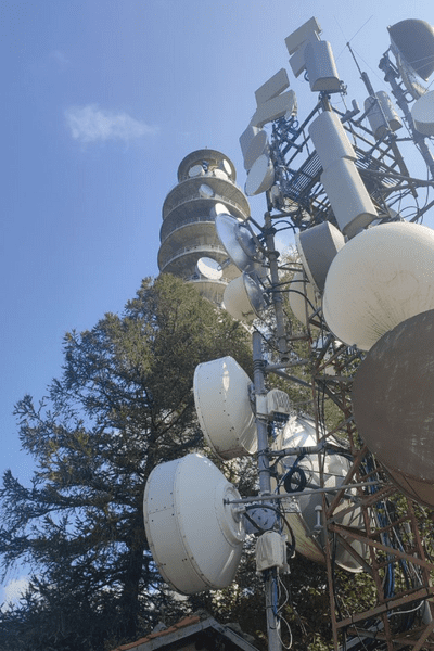 Monte rai con antenna ripetitore