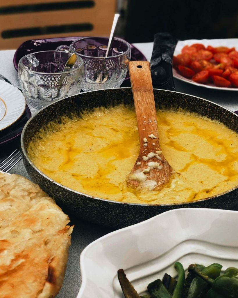 Kačamak-cucina-tipica-montenegro
