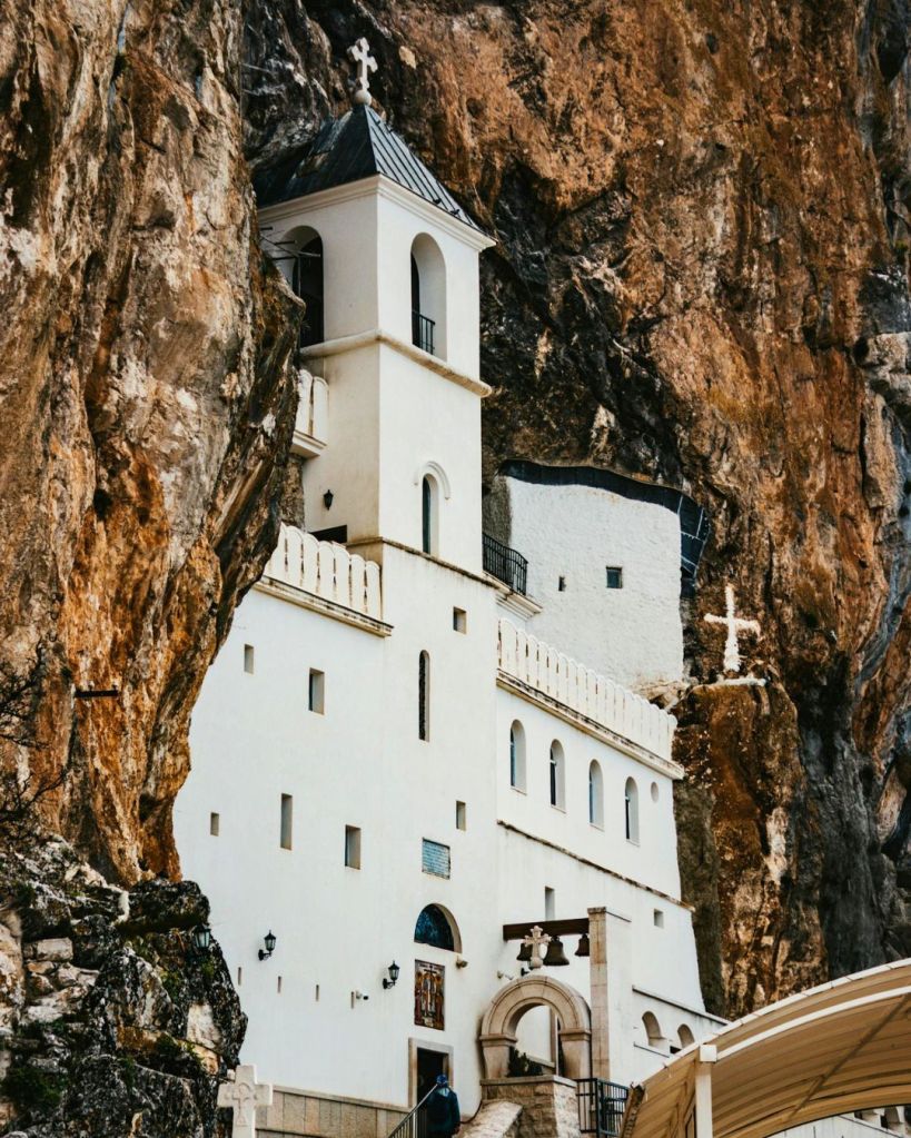 Monastero-di-Ostrog-montenegro