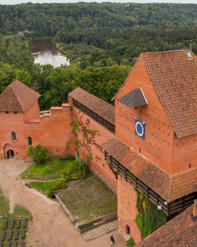 Sigulda e al castello di Turaida