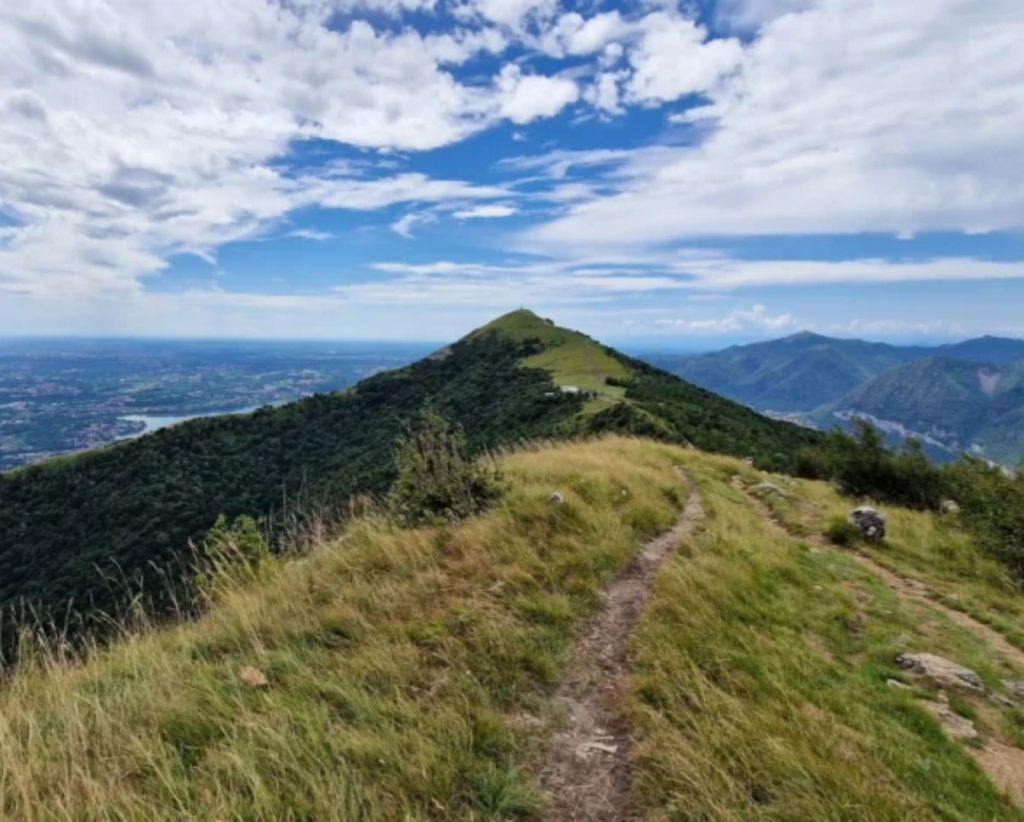 Salita al Monte Cornizzolo da Gajum